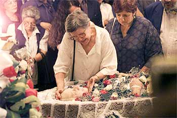 Zélia Gattai, durante o velório de Jorge Amado. Foto João Wainer/Folha Imagem